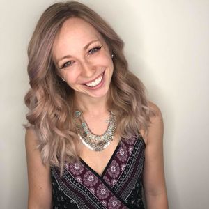 Meet your Posher, Deanna